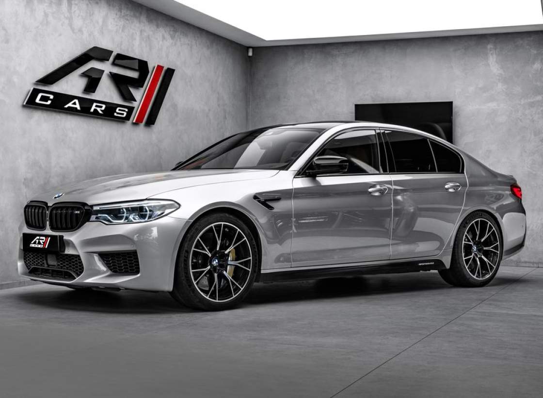 BMW - M5