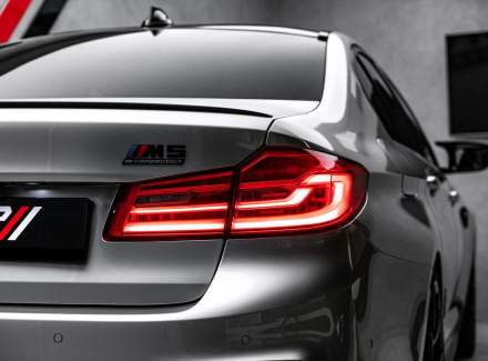 BMW - M5