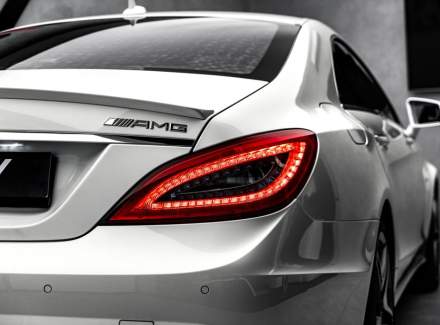 Mercedes-Benz - CLS