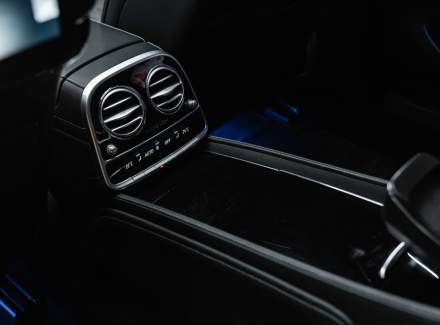 Mercedes-Benz - S-class