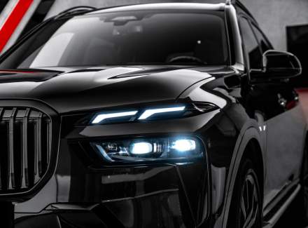 BMW - X7