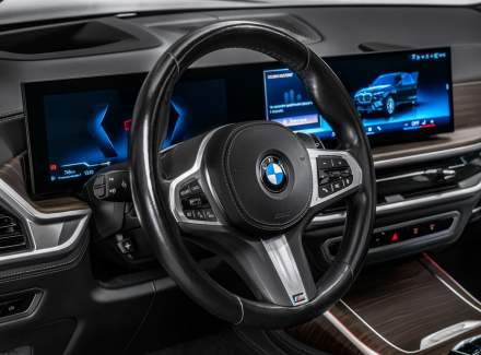 BMW - X7