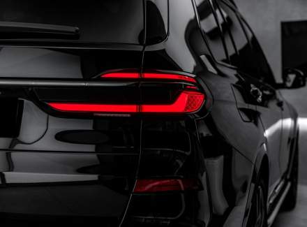 BMW - X7
