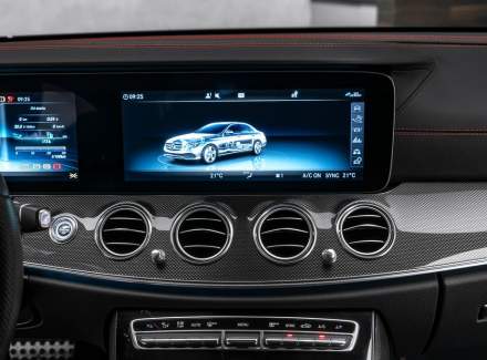 Mercedes-Benz - E-class