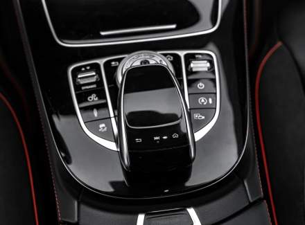 Mercedes-Benz - E-class