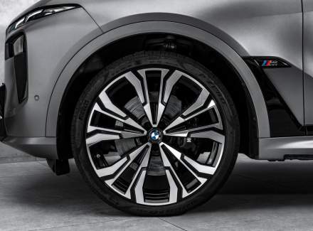 BMW - X7