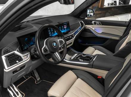 BMW - X7