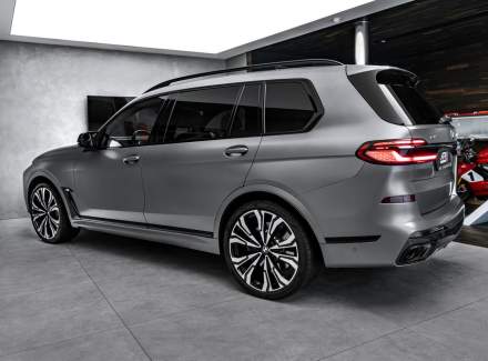 BMW - X7