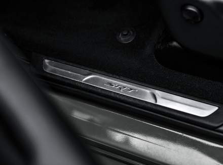 Jeep - Grand Cherokee