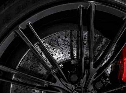 Aston Martin - Vanquish