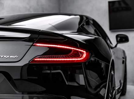 Aston Martin - Vanquish
