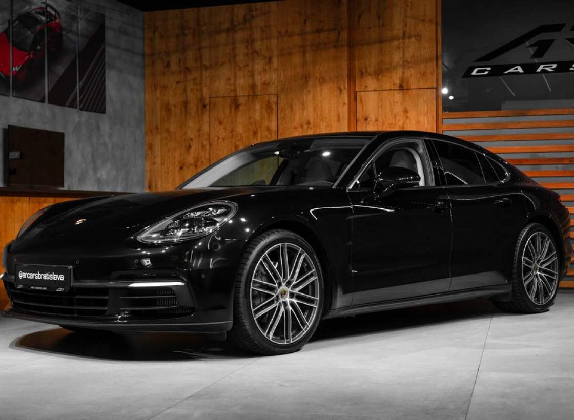 Porsche - Panamera