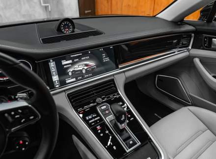 Porsche - Panamera
