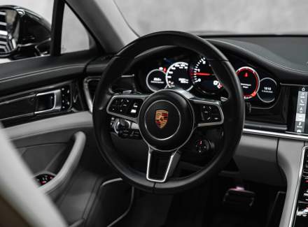 Porsche - Panamera