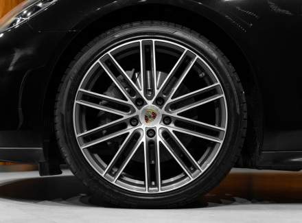 Porsche - Panamera