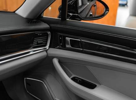 Porsche - Panamera