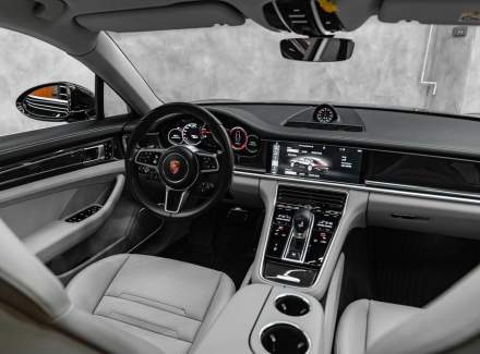 Porsche - Panamera