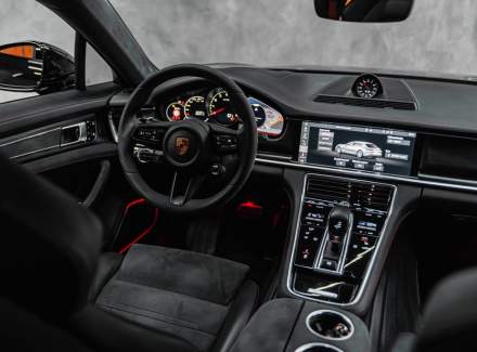Porsche - Panamera