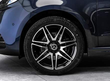 Mercedes-Benz - V-class