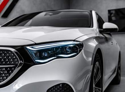 Mercedes-Benz - E-class