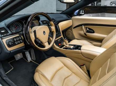 Maserati - GranCabrio