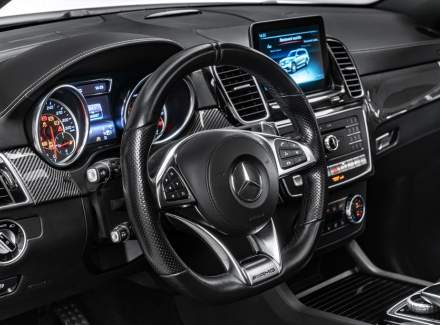 Mercedes-Benz - GLS
