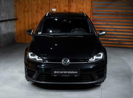 Volkswagen - Golf