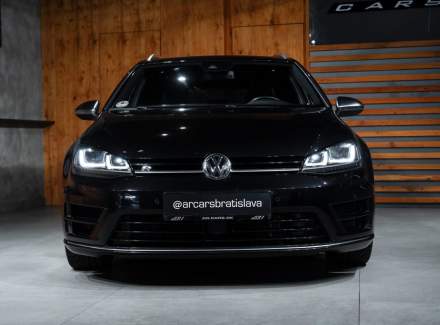 Volkswagen - Golf