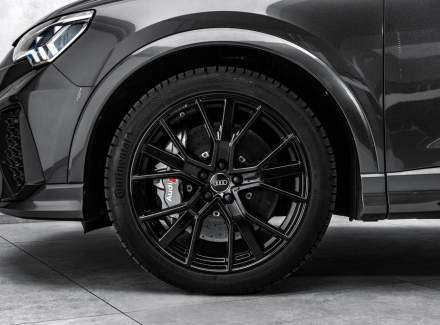 Audi - RS Q3