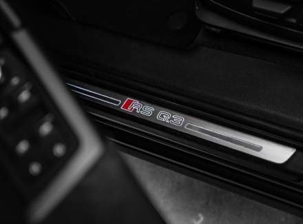 Audi - RS Q3