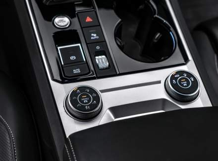 Volkswagen - Touareg