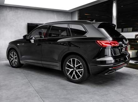 Volkswagen - Touareg