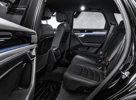 Volkswagen - Touareg