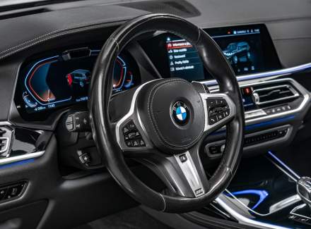BMW - X7