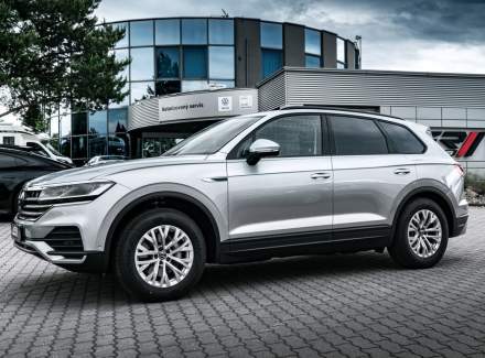 Volkswagen - Touareg