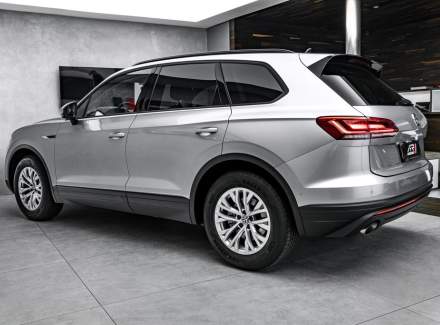 Volkswagen - Touareg