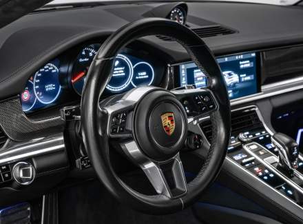Porsche - Panamera