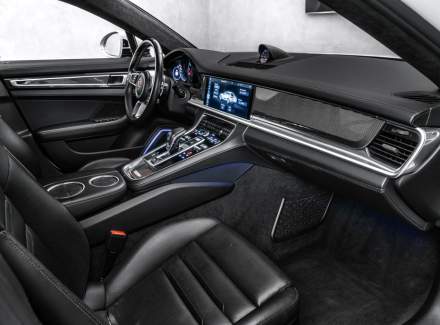 Porsche - Panamera