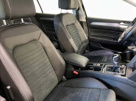 Volkswagen - Passat
