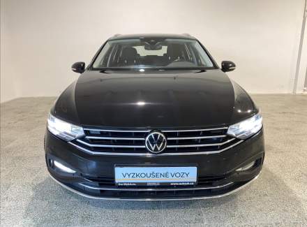 Volkswagen - Passat