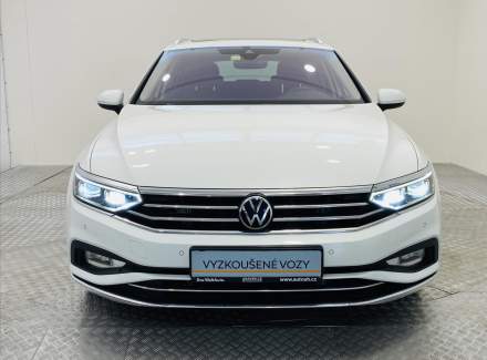 Volkswagen - Passat