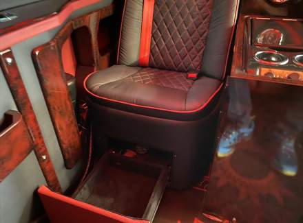 Volkswagen - Caravelle