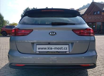 Kia - Cee'd