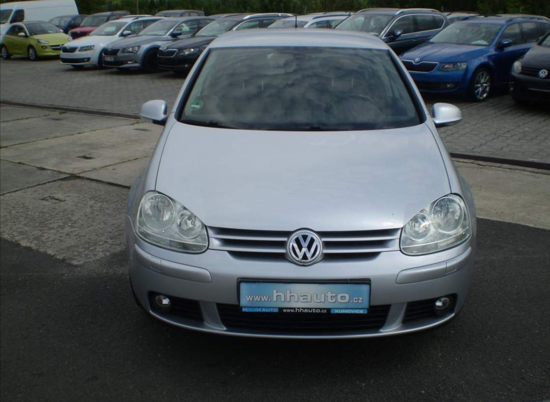 Volkswagen - Golf