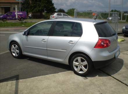 Volkswagen - Golf