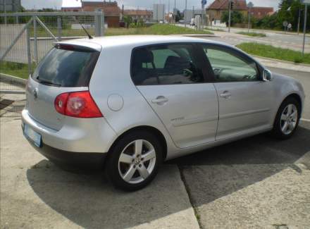 Volkswagen - Golf