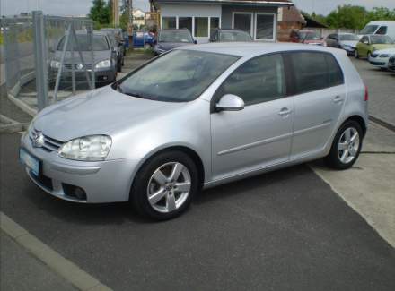 Volkswagen - Golf