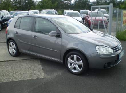 Volkswagen - Golf