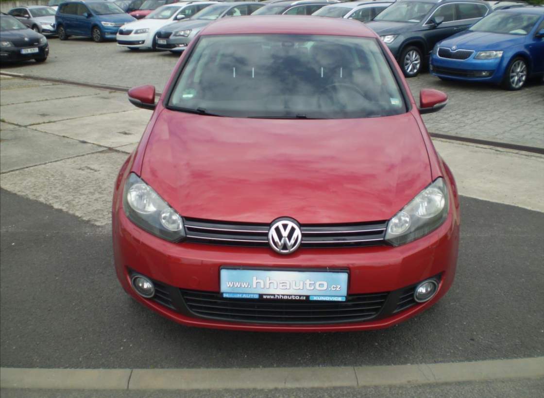 Volkswagen - Golf