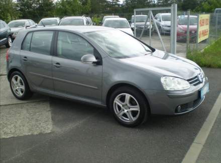 Volkswagen - Golf